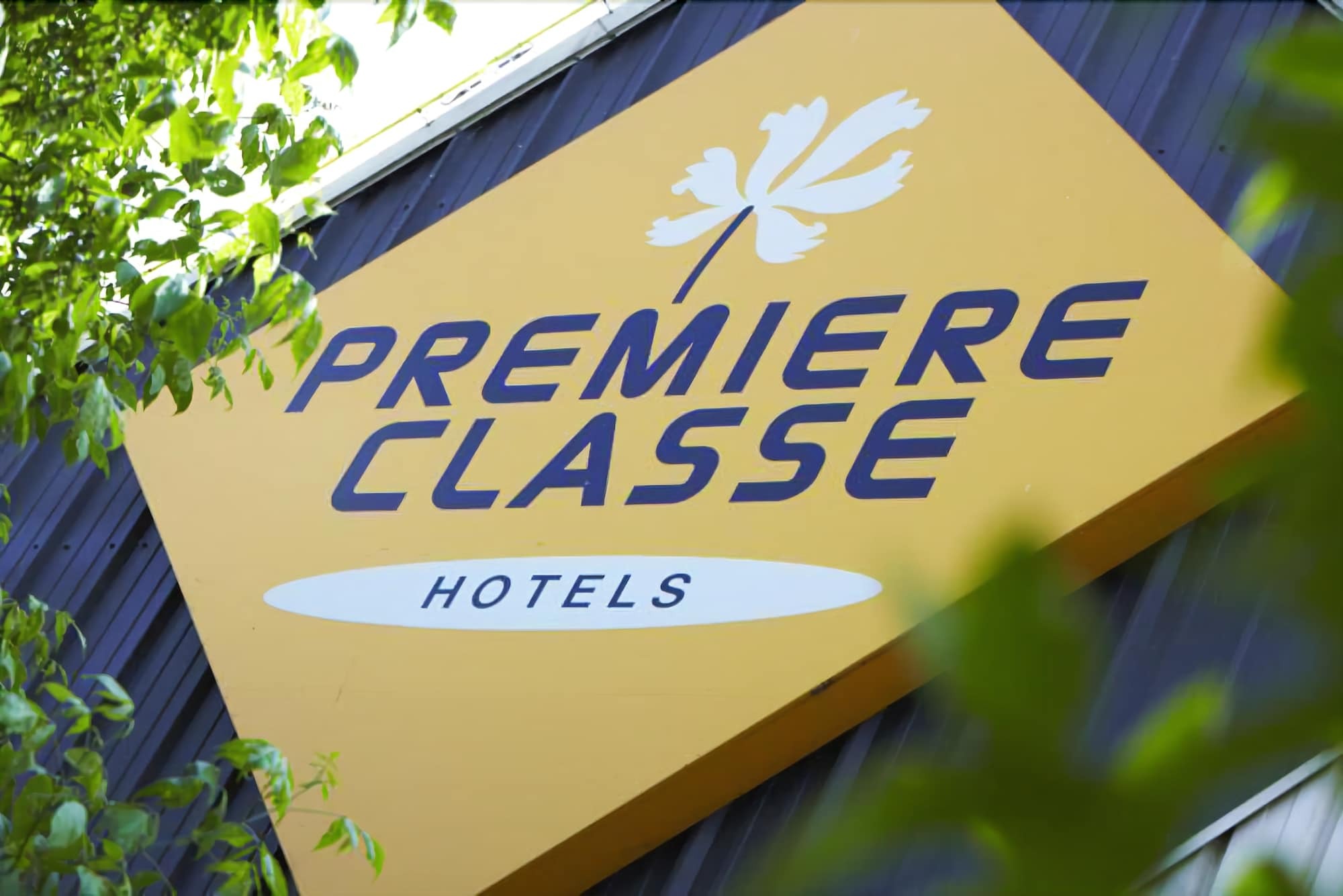 Classic Hotel - Fontenay-Trésigny Zewnętrze zdjęcie