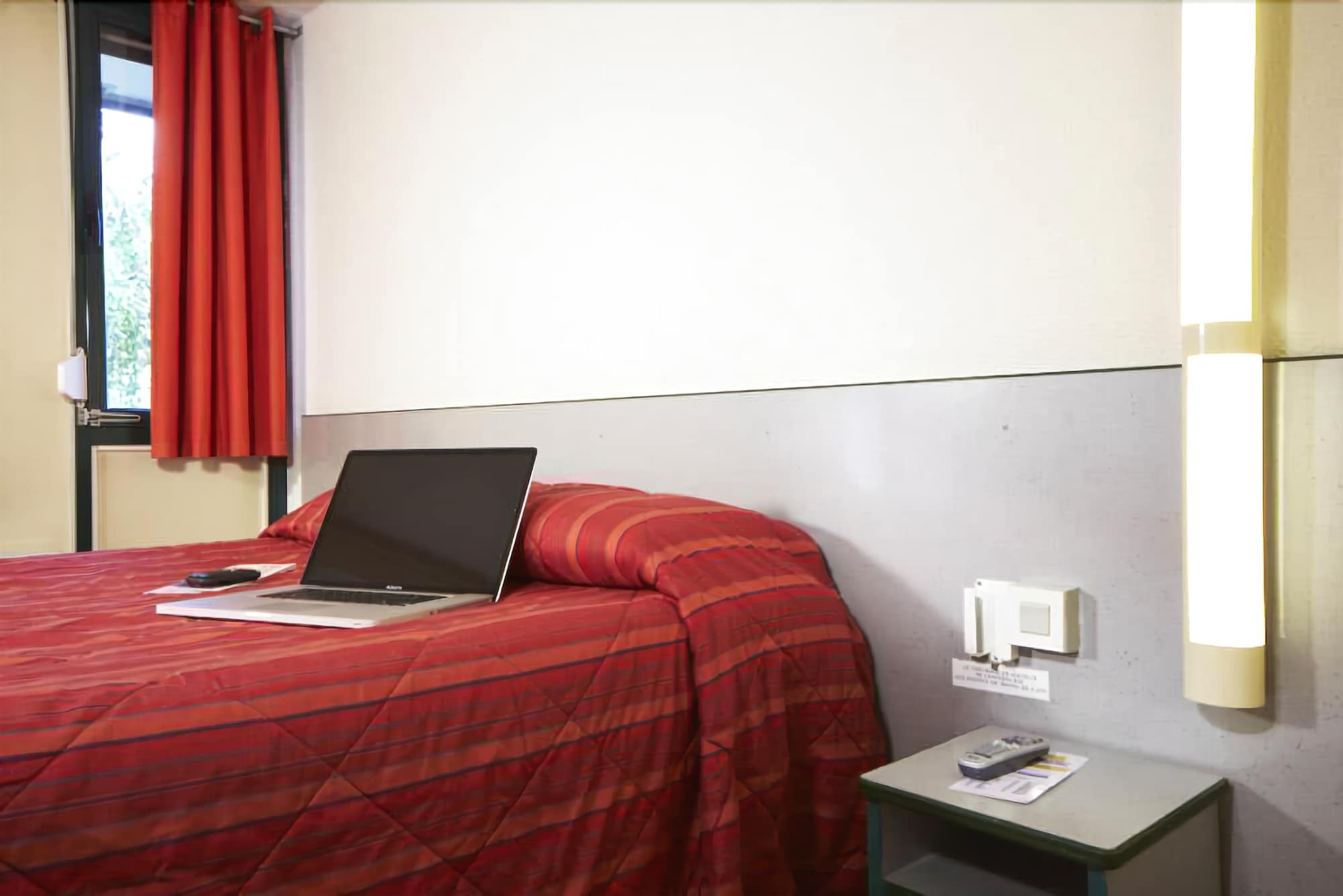 Classic Hotel - Fontenay-Trésigny Zewnętrze zdjęcie